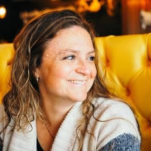 Meet your Posher, Genevieve